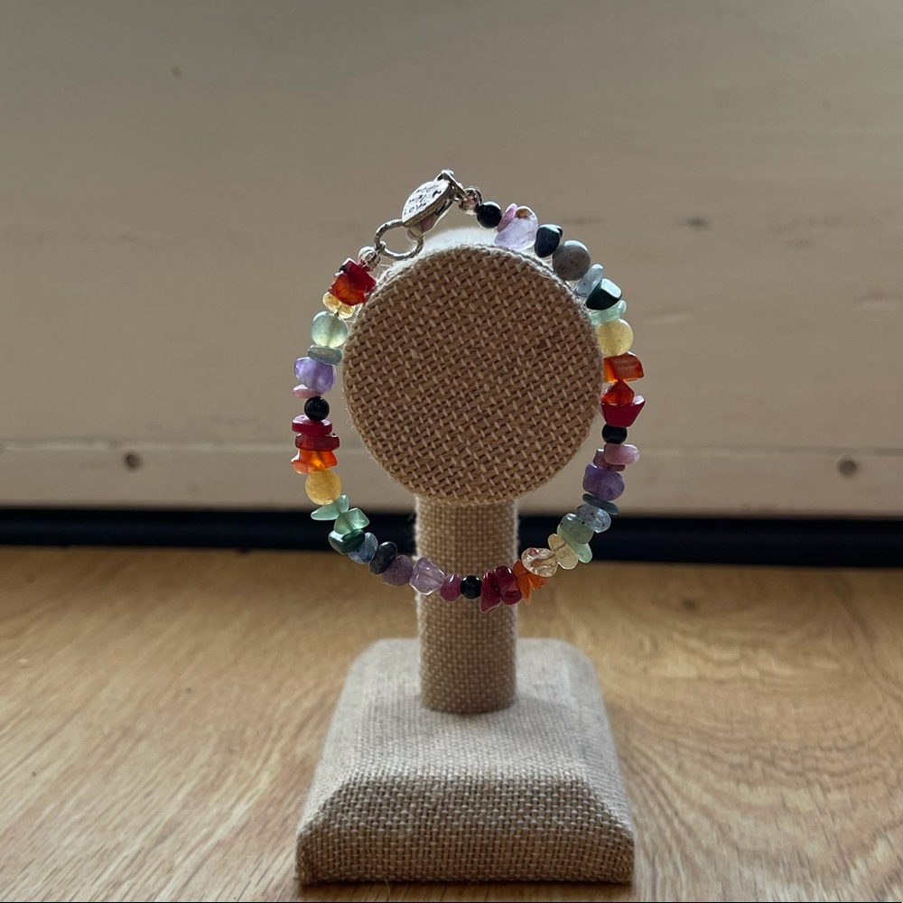 Chakra bracelet with Natural stones Reiki infused - Picture 5 of 10